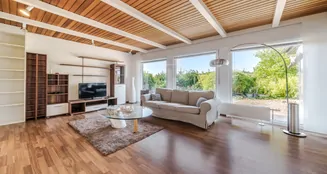 von_poll_real_estate_property_25141045_image_1