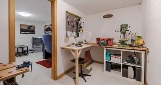 von_poll_real_estate_property_25141045_image_16