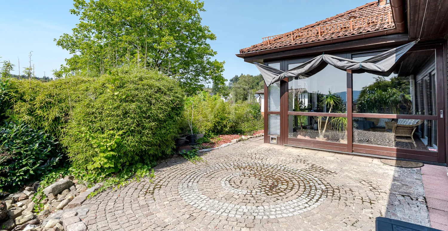 Großzügige Terrasse