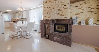 von_poll_real_estate_property_25141053_image_4