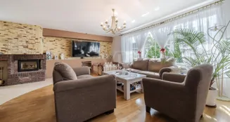 von_poll_real_estate_property_25141053a_image_5