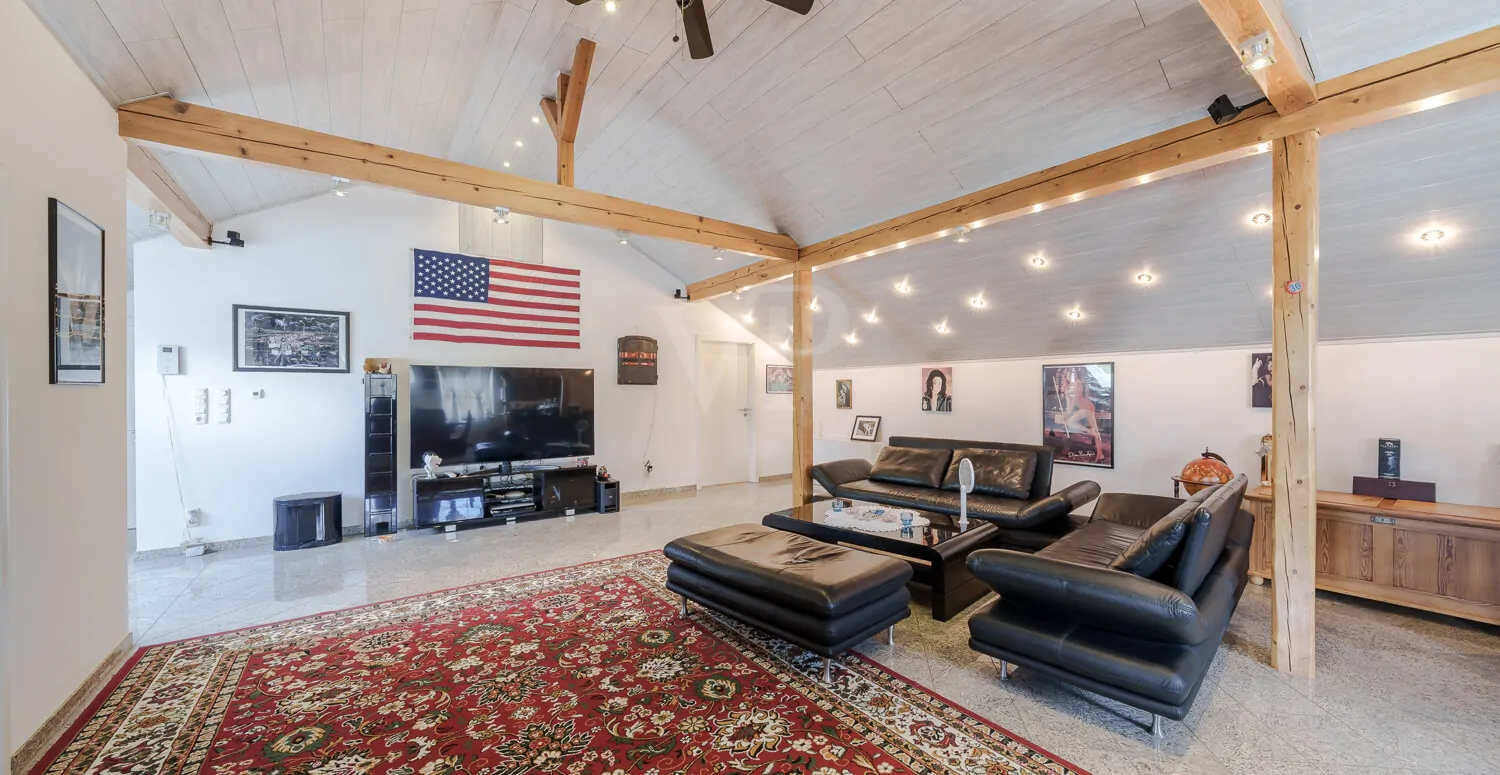 Großes Dachstudio als Hobbyraum