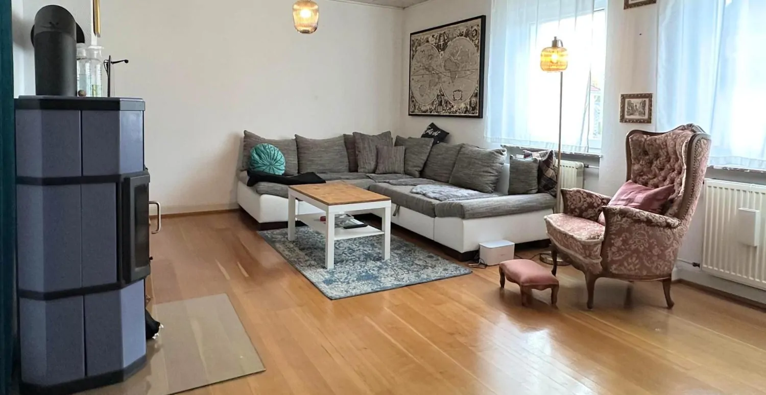 Geräumiger Wohnbereich im Obergeschoss