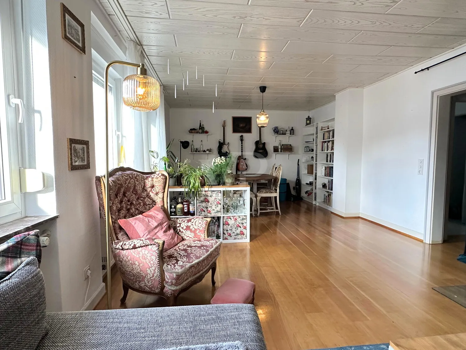 Geräumiger Wohnbereich in der Maisonette-Wohnung