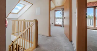 von_poll_real_estate_property_25141055c_image_11