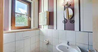 von_poll_real_estate_property_25141055c_image_7