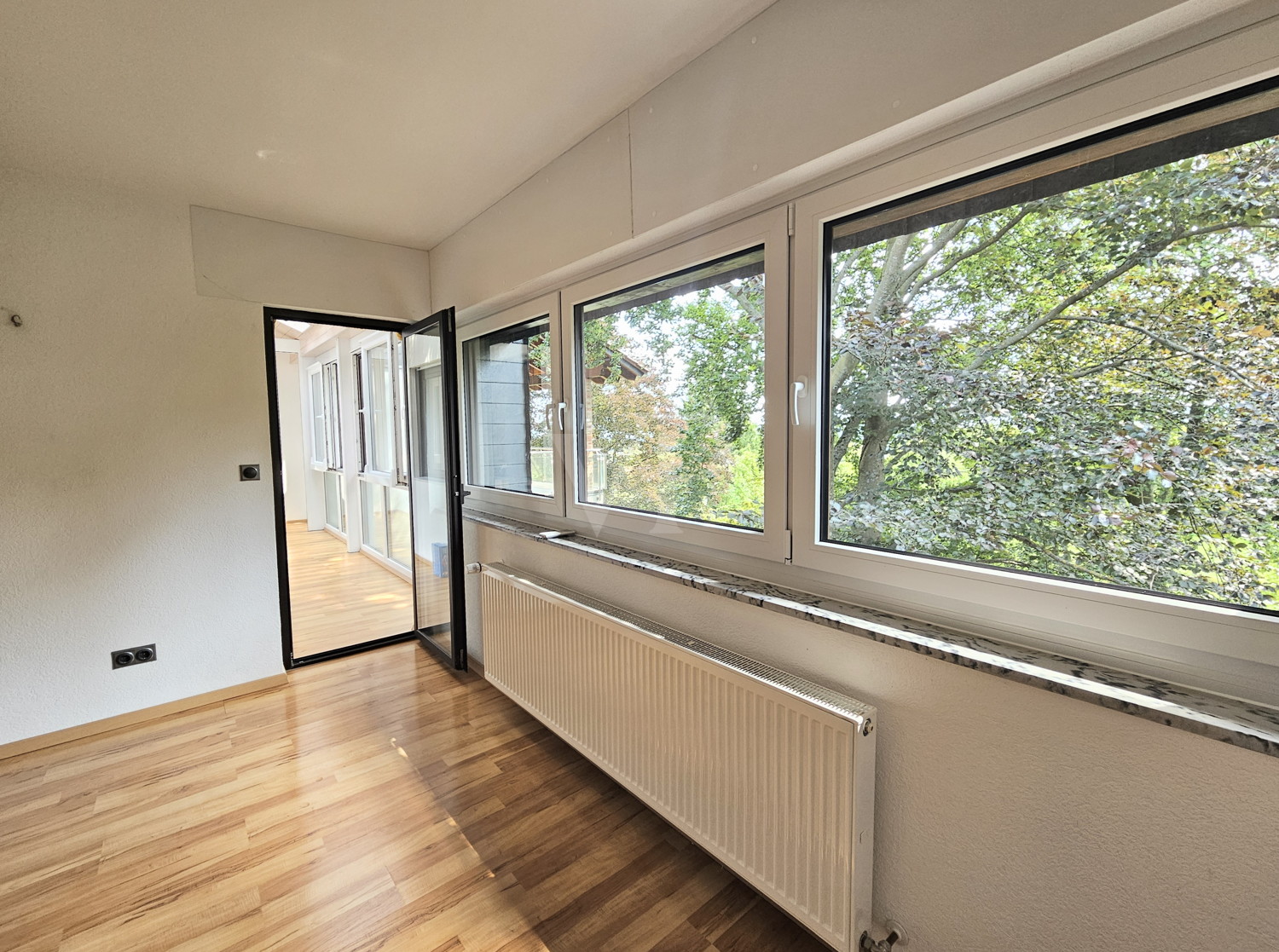 Große Fensterfront