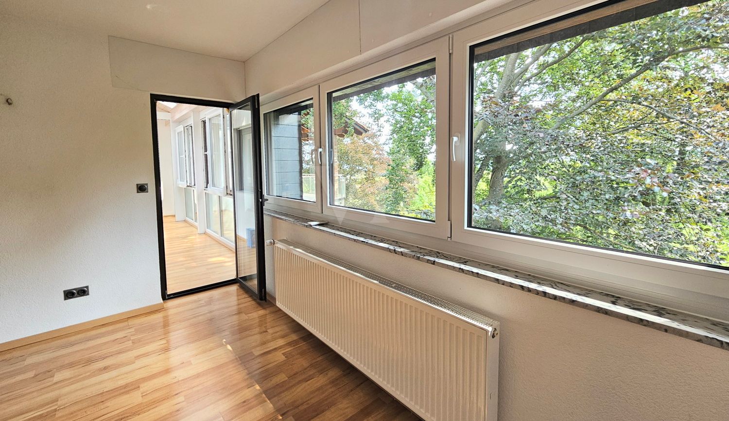 Große Fensterfront