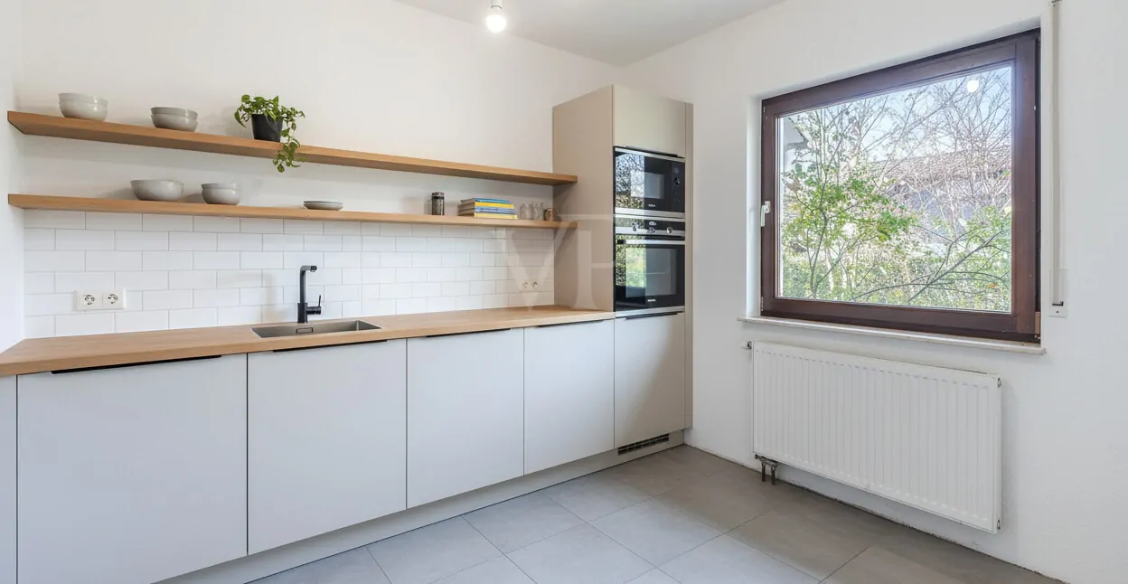 Beispieleinrichtung Küche