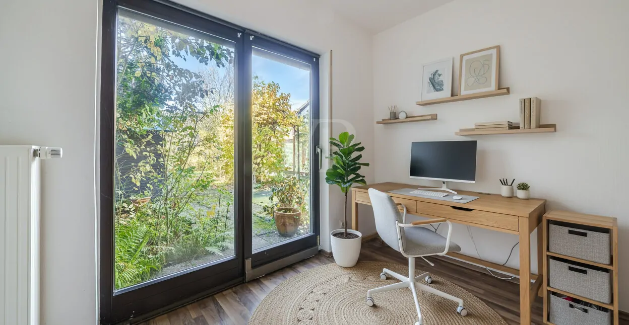 Schlafzimmer mit Terrassenzugang