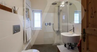 von_poll_real_estate_property_25141067_image_3