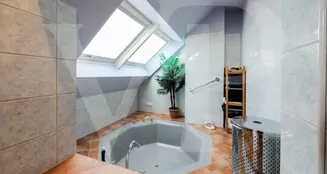 von_poll_real_estate_property_25141067_image_12