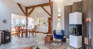 von_poll_real_estate_property_25141067_image_0