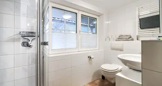 von_poll_real_estate_property_25141067_image_18