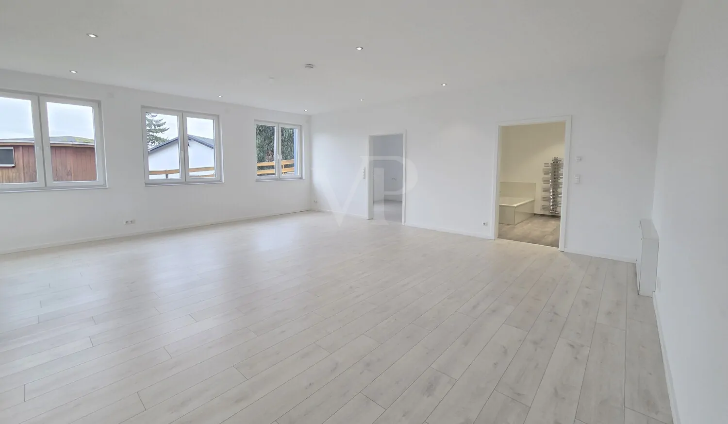 großzügiger Wohnessbereich