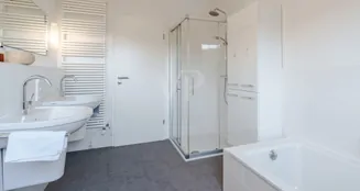 von_poll_real_estate_property_25141060b_image_11