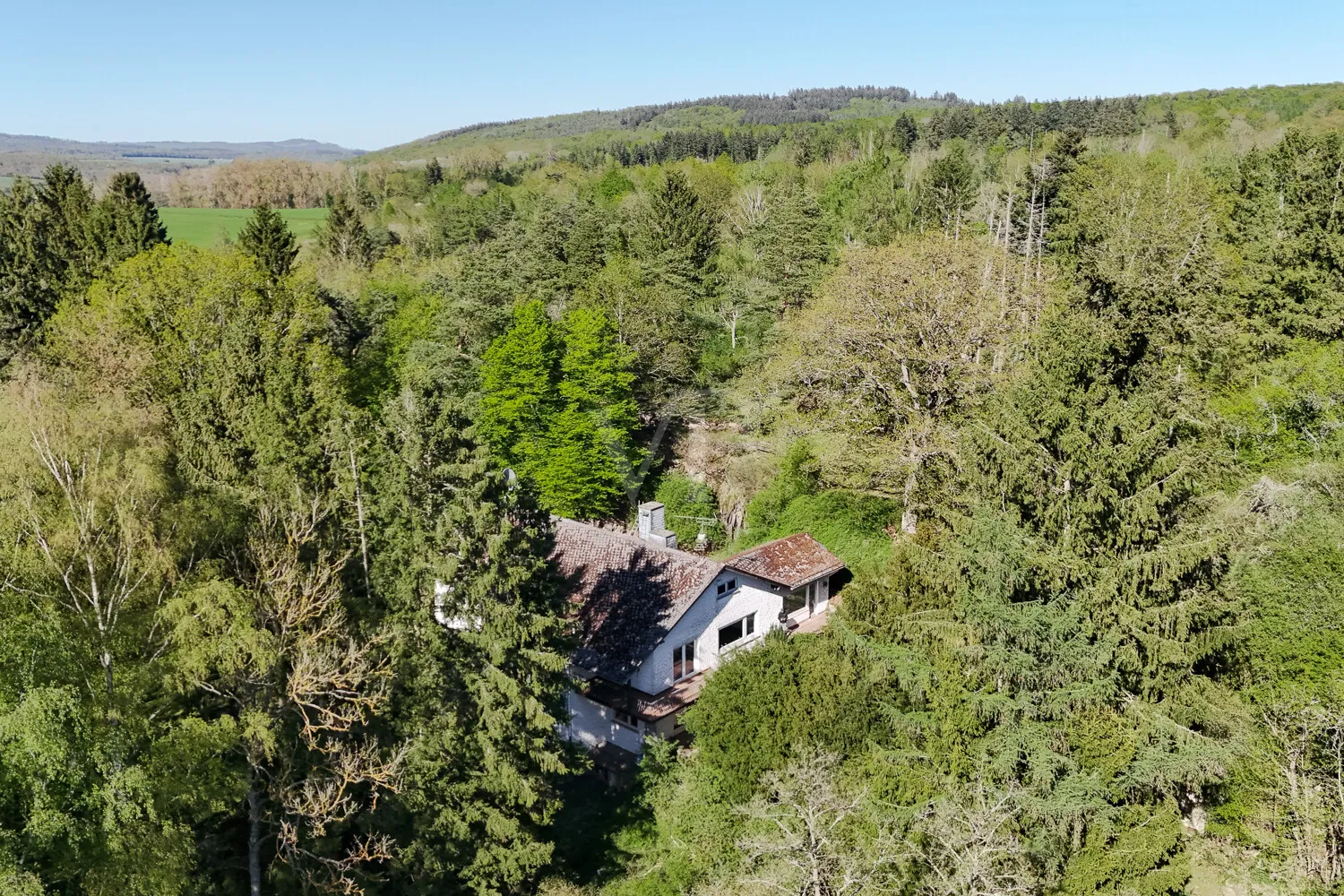 Luftbild von Haus und Umgebung