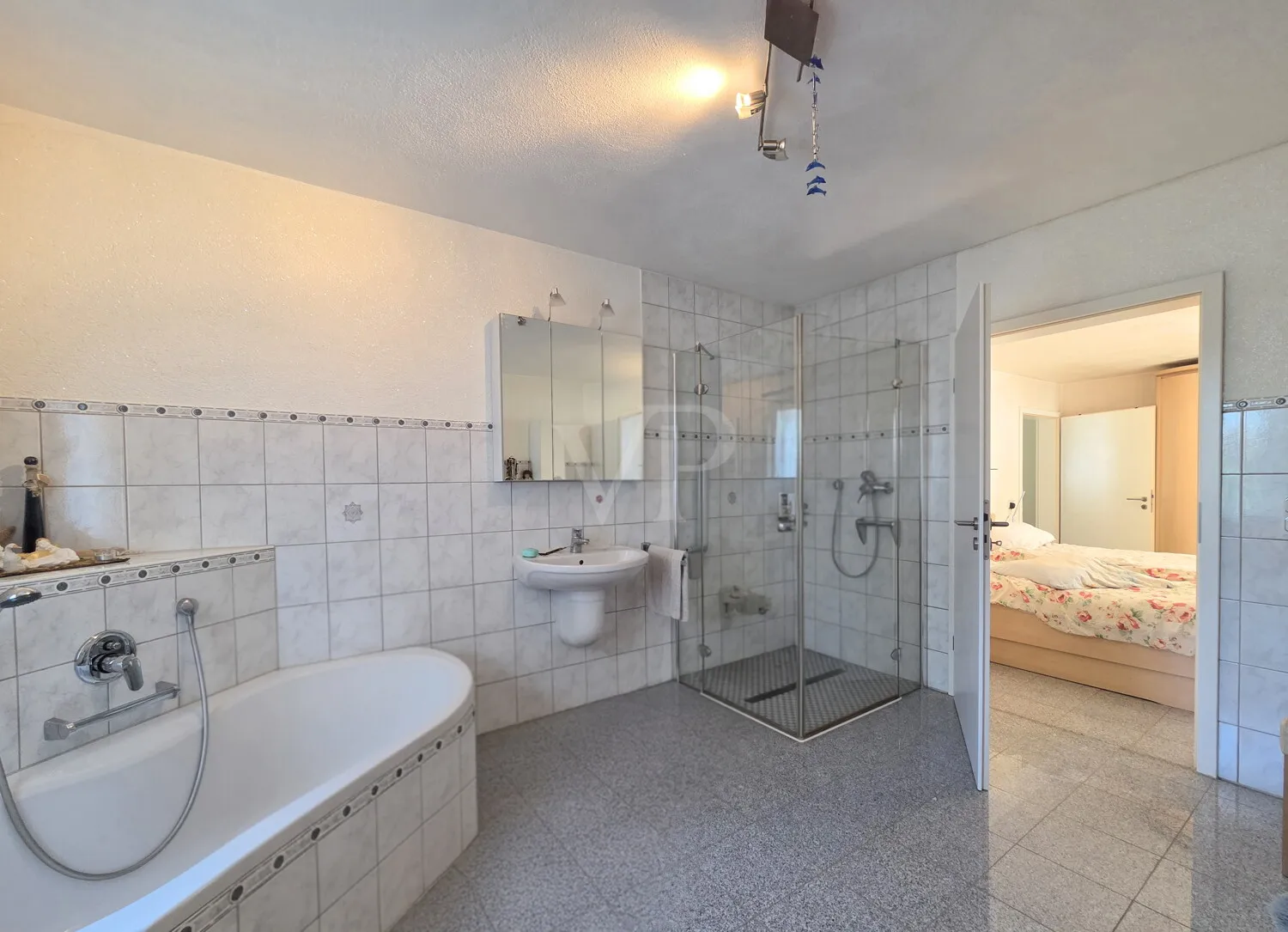 Duschbad mit bodentiefer Dusche