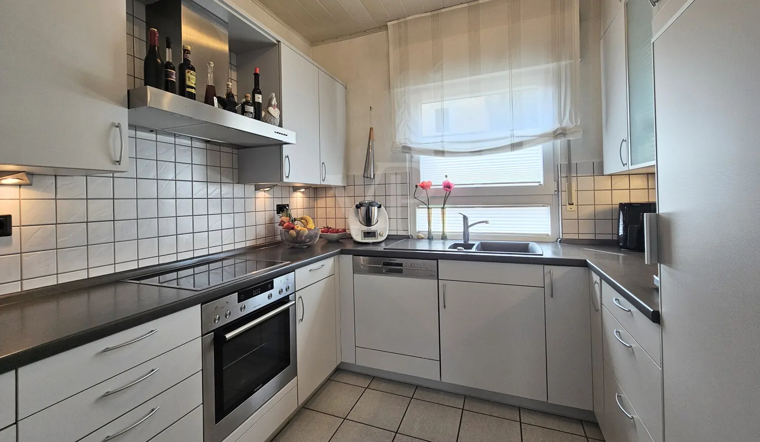 Helle, moderne Küche