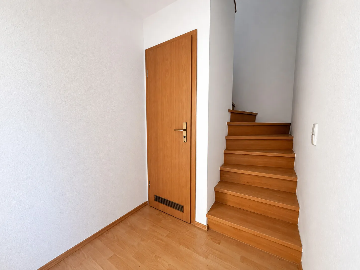 Treppenaufgang zum Dachgeschoss