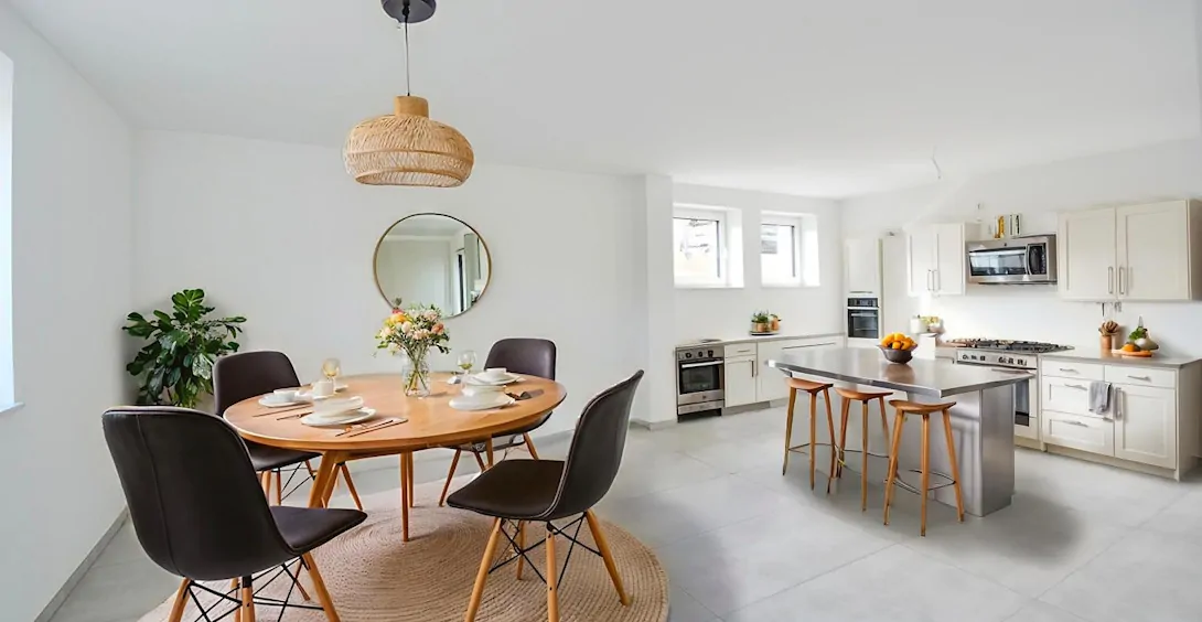 Essbereich mit Küche KI