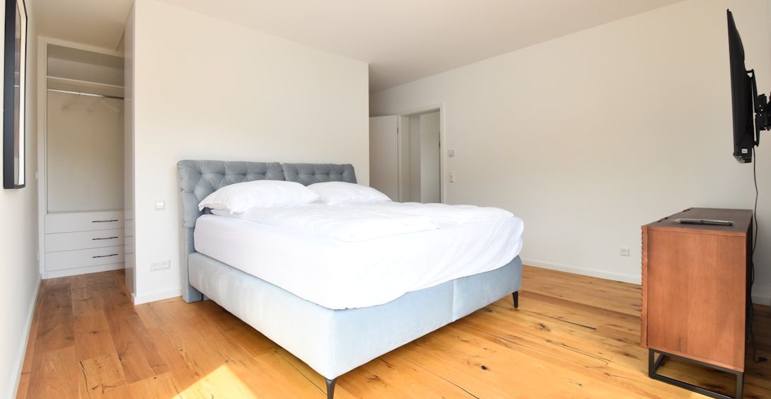 Schlafzimmer mit Ankleide