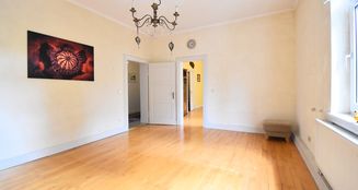 von_poll_real_estate_property_25130016_dp_image_1