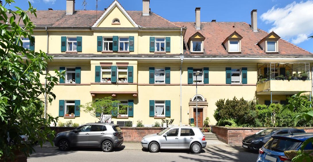 Straßenansicht