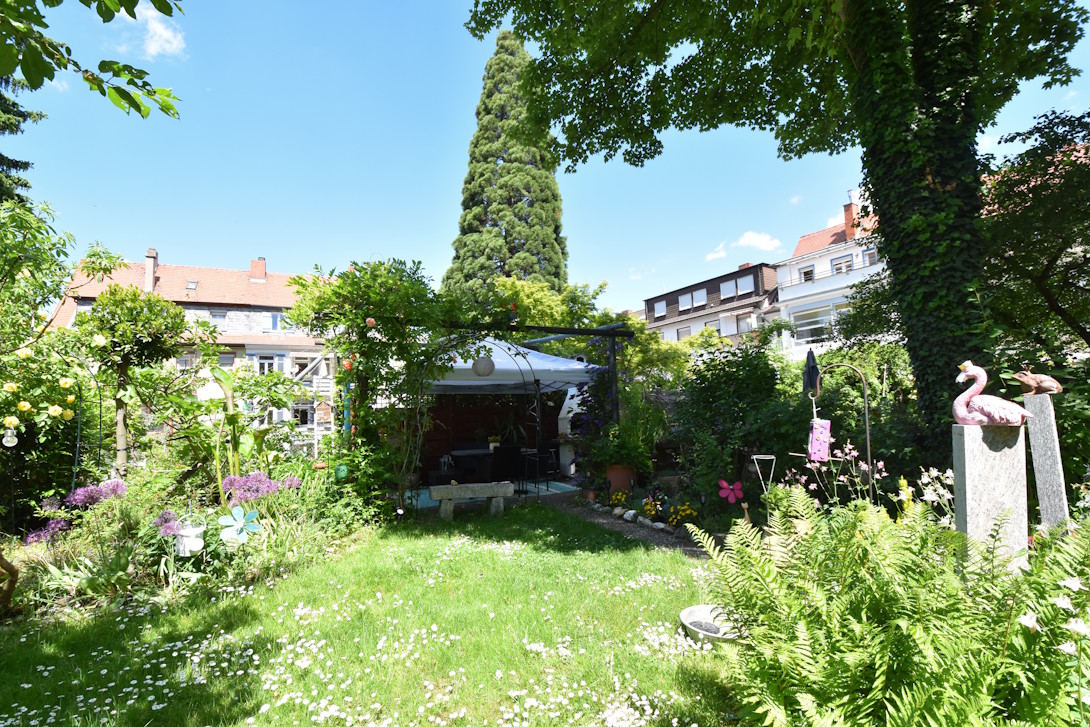 Garten mit Terrasse