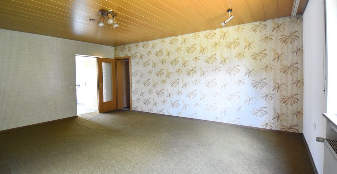Raum an Garage