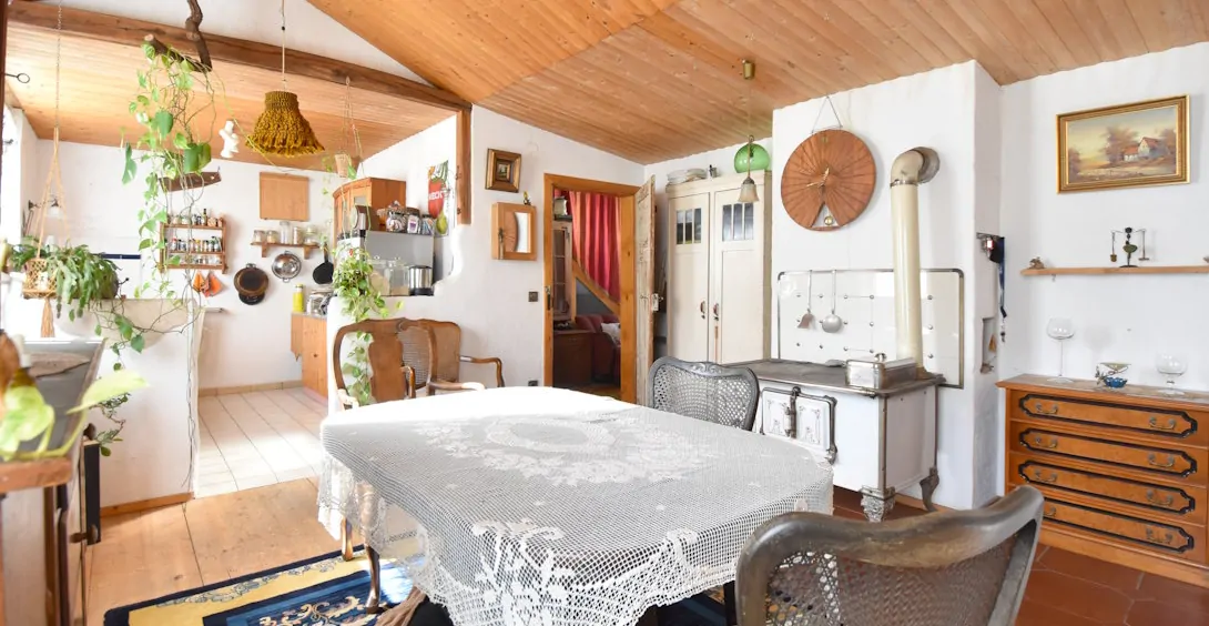 Esszimmer mit Küche