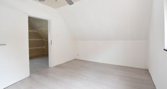 von_poll_real_estate_property_25130026_image_8