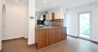 von_poll_real_estate_property_25130024_dp_image_1