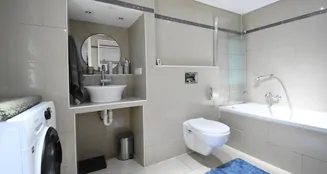 von_poll_real_estate_property_25130043_dp_image_6