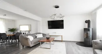 von_poll_real_estate_property_25130043_dp_image_3