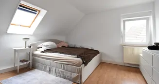 von_poll_real_estate_property_25130043_dp_image_4