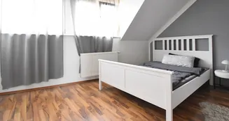 von_poll_real_estate_property_25130043_dp_image_9