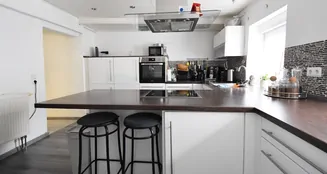 von_poll_real_estate_property_25130043_dp_image_2