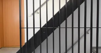 von_poll_real_estate_property_25130043_dp_image_1