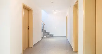 von_poll_real_estate_property_24066020_image_9