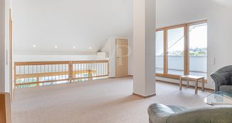 von_poll_real_estate_property_24066020_image_8