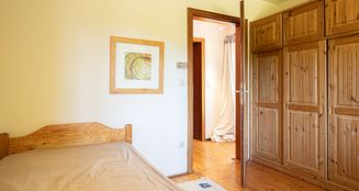 von_poll_real_estate_property_25066019_image_23