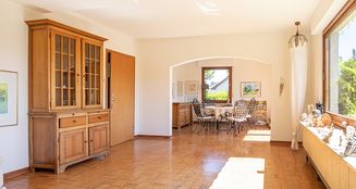 von_poll_real_estate_property_25066019_image_7