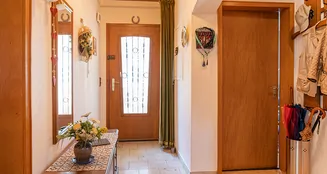 von_poll_real_estate_property_25066014_image_3