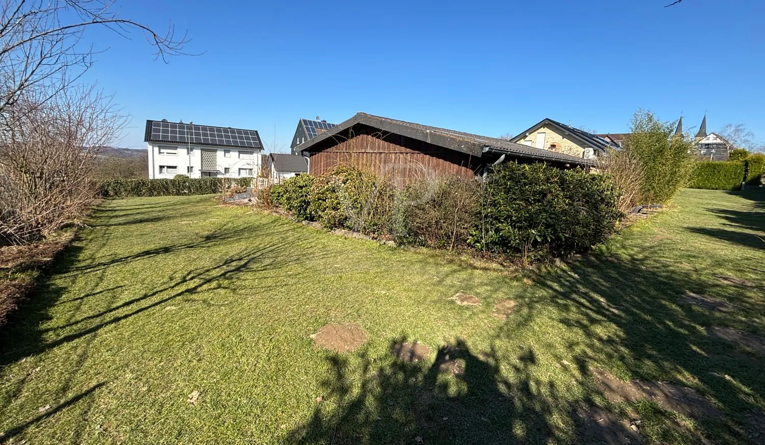 Ausschnitt Grundstück mit Garagenhaus