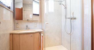 von_poll_real_estate_property_25066010_image_15