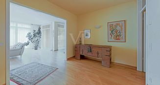 von_poll_real_estate_property_25066022_image_1