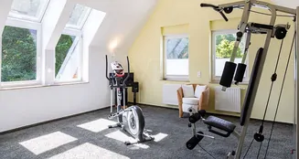 von_poll_real_estate_property_25066025_image_11