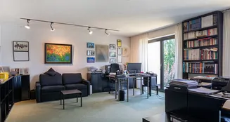 von_poll_real_estate_property_25066037_image_9