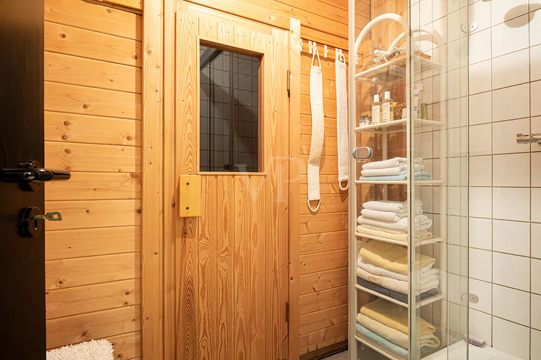 Sauna mit Dusche